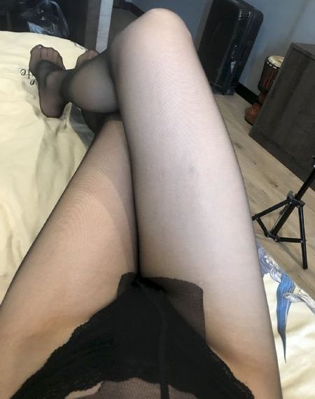 年轻的小婊2韩剧