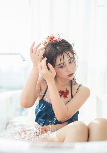 蓝色房间