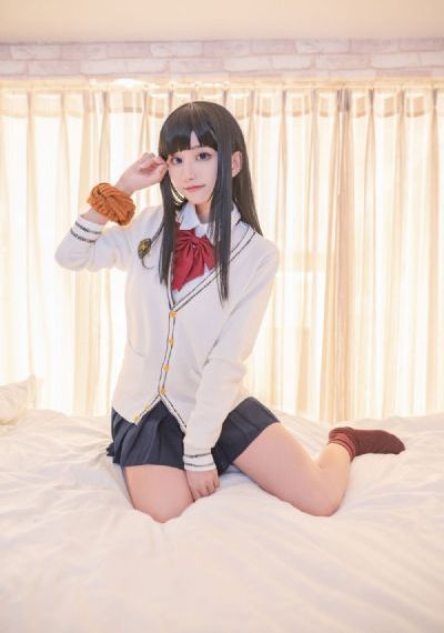 女生吃小头头视频