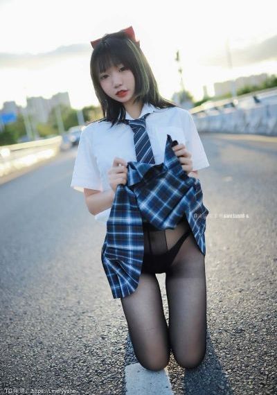 年轻的继母免费观看